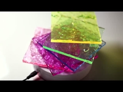 موجة ماء ملونة